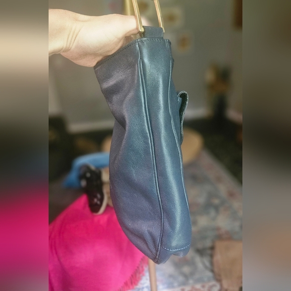 Vintage PAOLA DEL LUNGO 100% Genuine Leather Shoulder Purse Deep Navy. - Picture 6 of 11